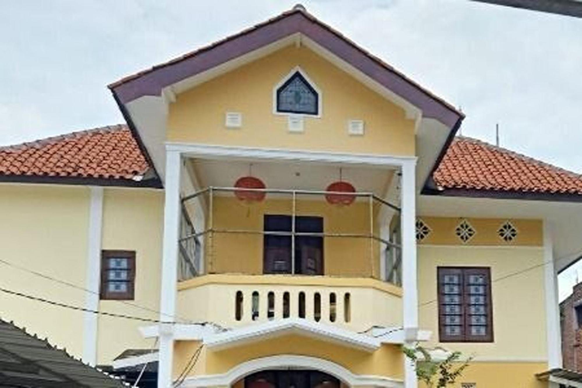 فندق Kost 48 سورابايا المظهر الخارجي الصورة